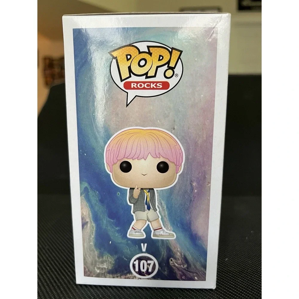 Funko Pop Rocks BTS V 107 Vinyl‎ Figure Kim Taehyung K-Pop Idol Collectible